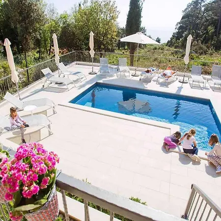 Apartment Luka's - 